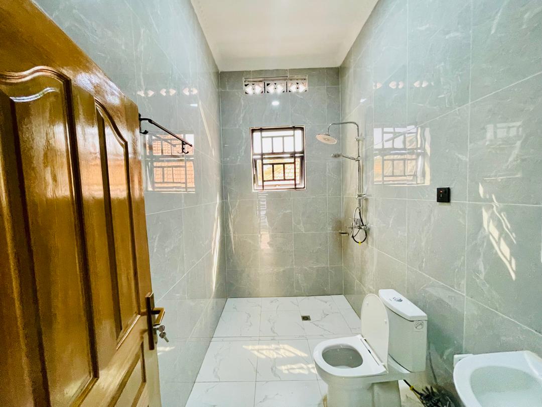 Modern 4-Bedroom Villa for sale– Kimironko (220M) thumbnail 4