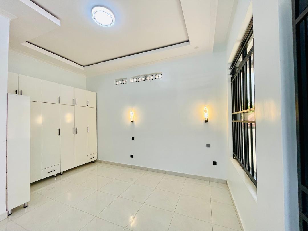 Modern 4-Bedroom Villa for sale– Kimironko (220M) thumbnail 3