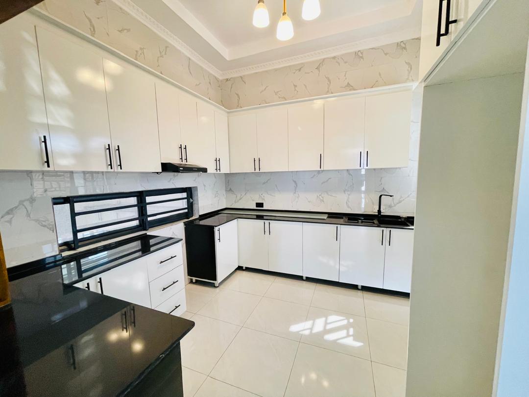 Modern 4-Bedroom Villa for sale– Kimironko (220M) thumbnail 8