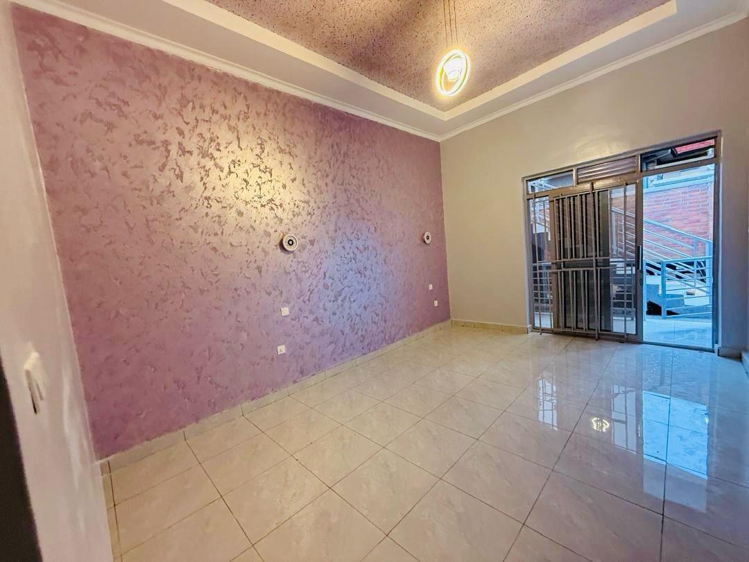 kanombe elegant house for sale thumbnail 11
