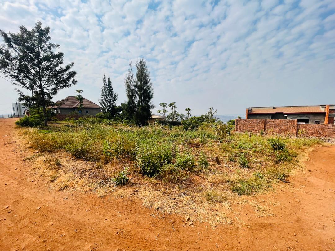 Prime Residential Plot – Kicukiro, Gatenga (Rwf 30M) thumbnail 2