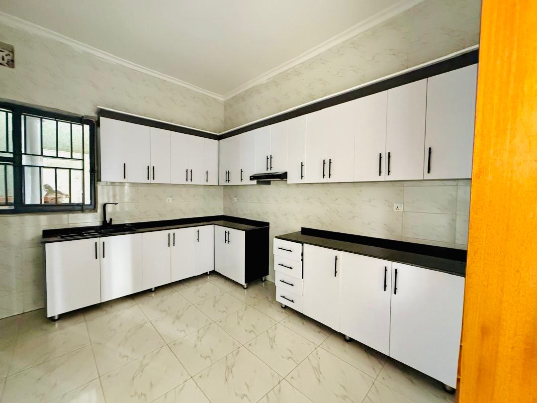 160M Home: 4BR + Annex, in Kanombe thumbnail 12