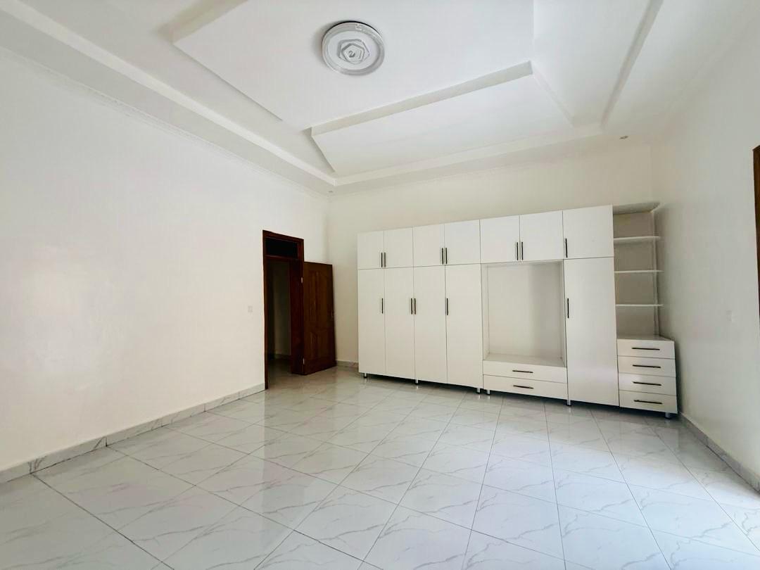 Kicukiro beautiful house For sale thumbnail 3