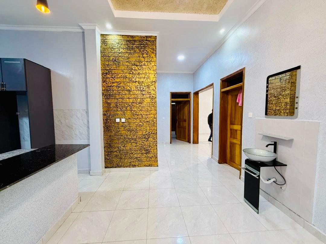 kanombe elegant house for sale thumbnail 8