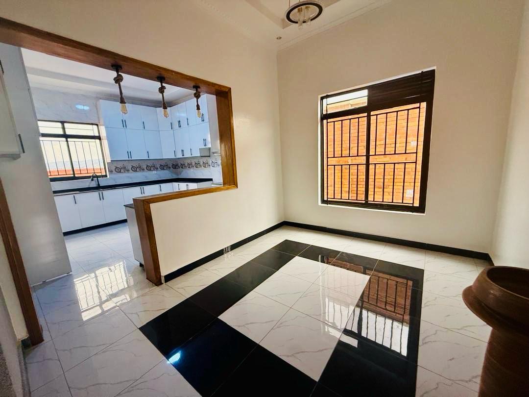 Kicukiro beautiful house For sale thumbnail 6