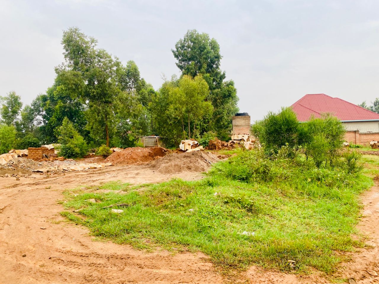 Prime Residential plot in Busanza For sale thumbnail 4