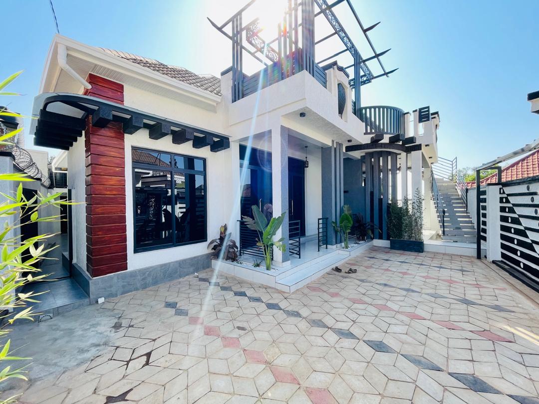 Modern 4-Bedroom Villa for sale– Kimironko (220M)