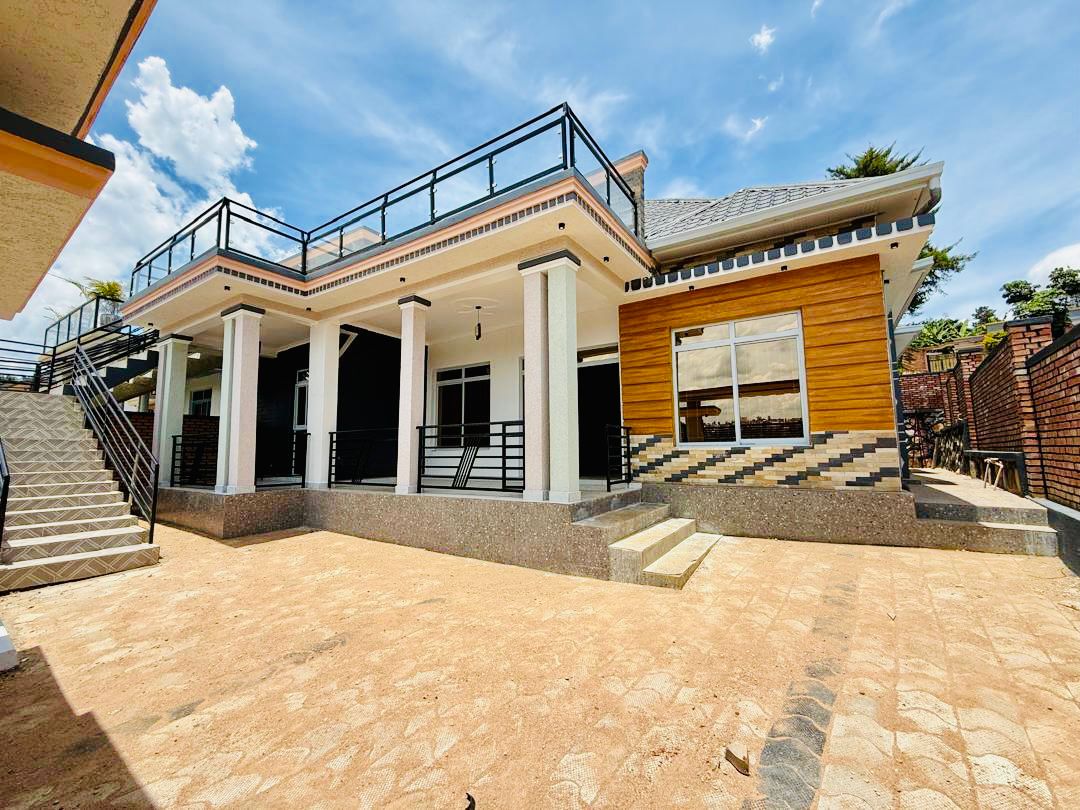 Busanza cozy Home for sale thumbnail 2
