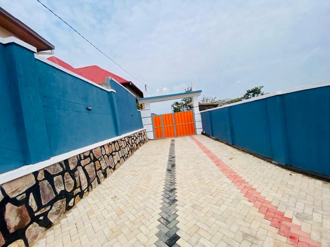 Modern Residential house For sale in Kicukiro thumbnail 12