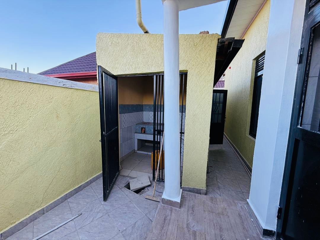 Kimironko Stunning house For sale thumbnail 10