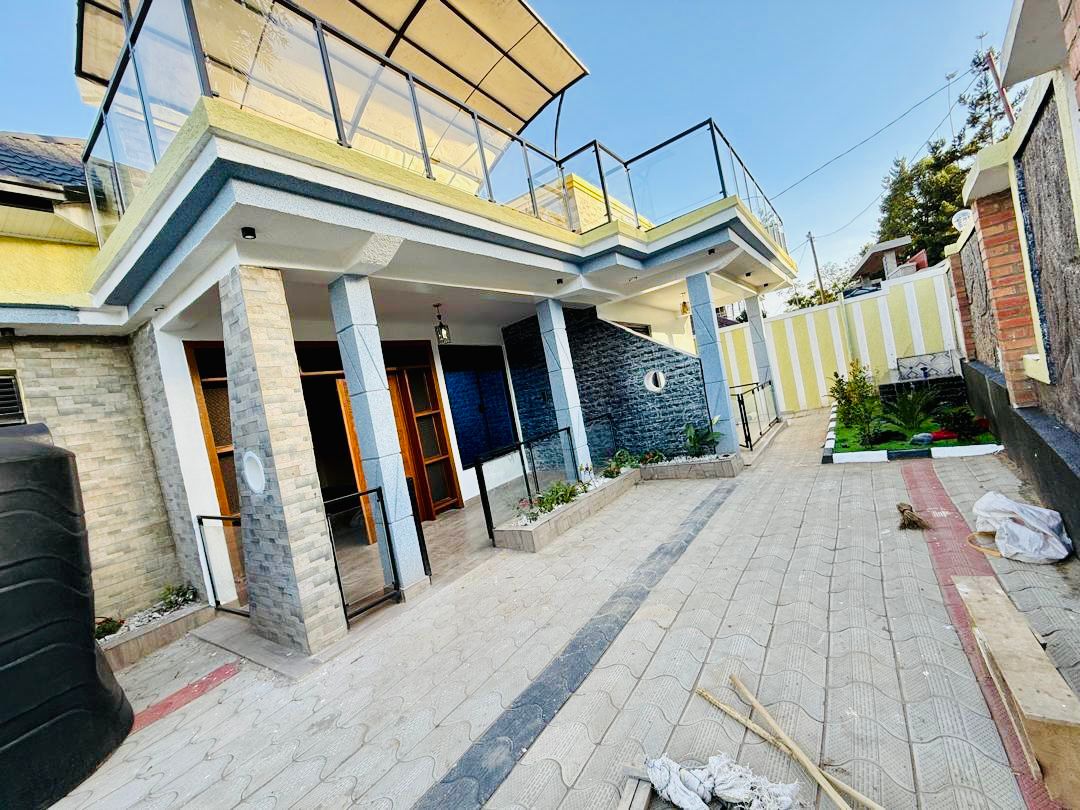 Kimironko Stunning house For sale thumbnail 3